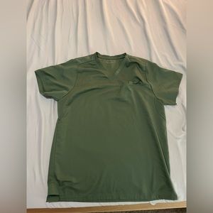 Medium scrub shirt